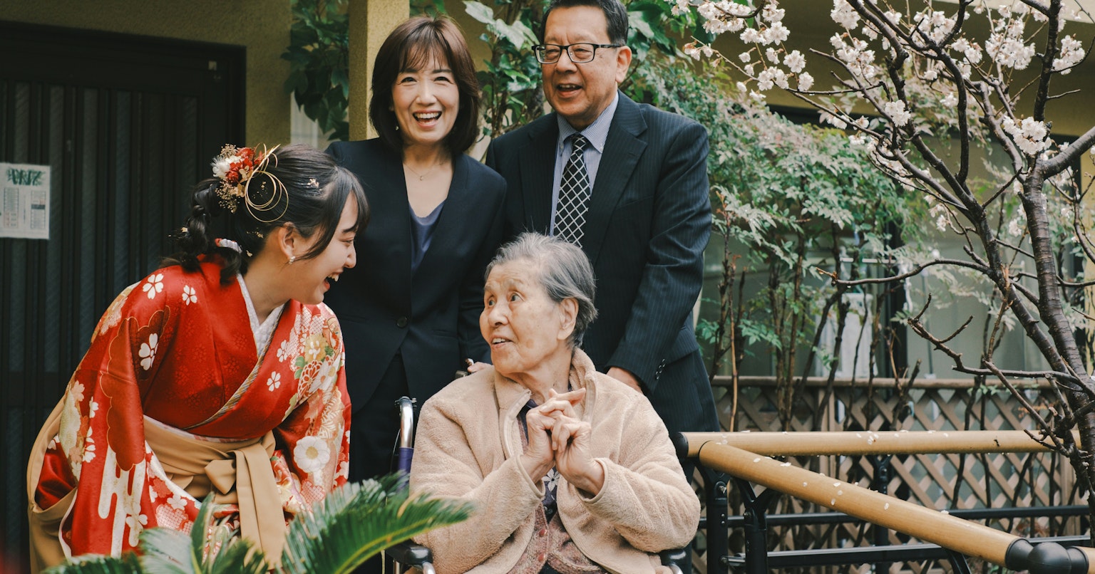2025-08-emotional-family-photography-cover-image