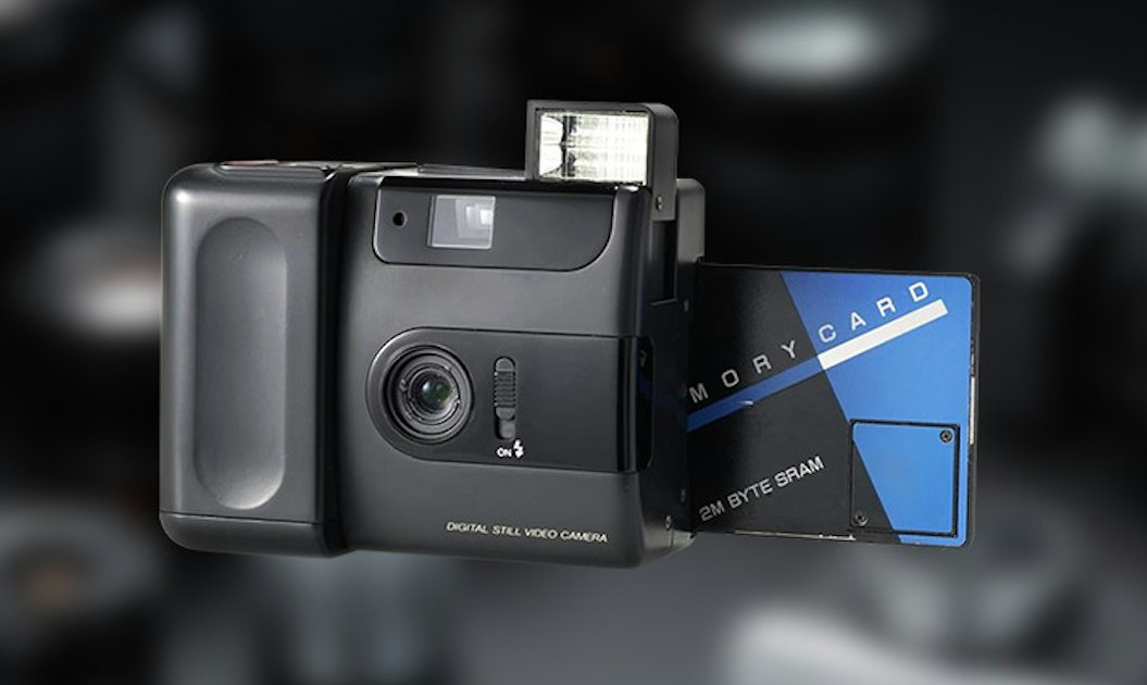 2023-09-90s-digital-camera-