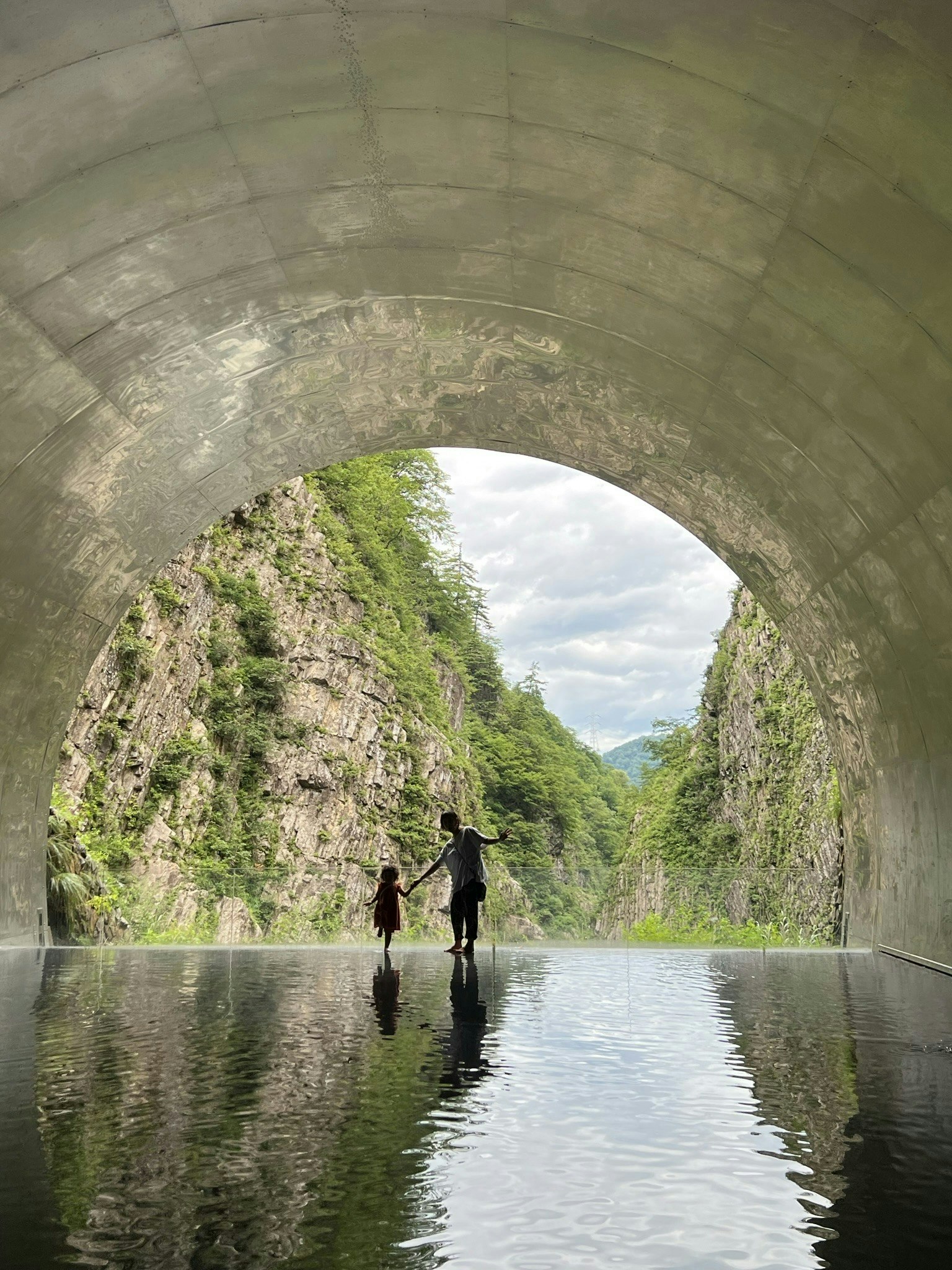 2024-08-fantastic-tunnels-image-9