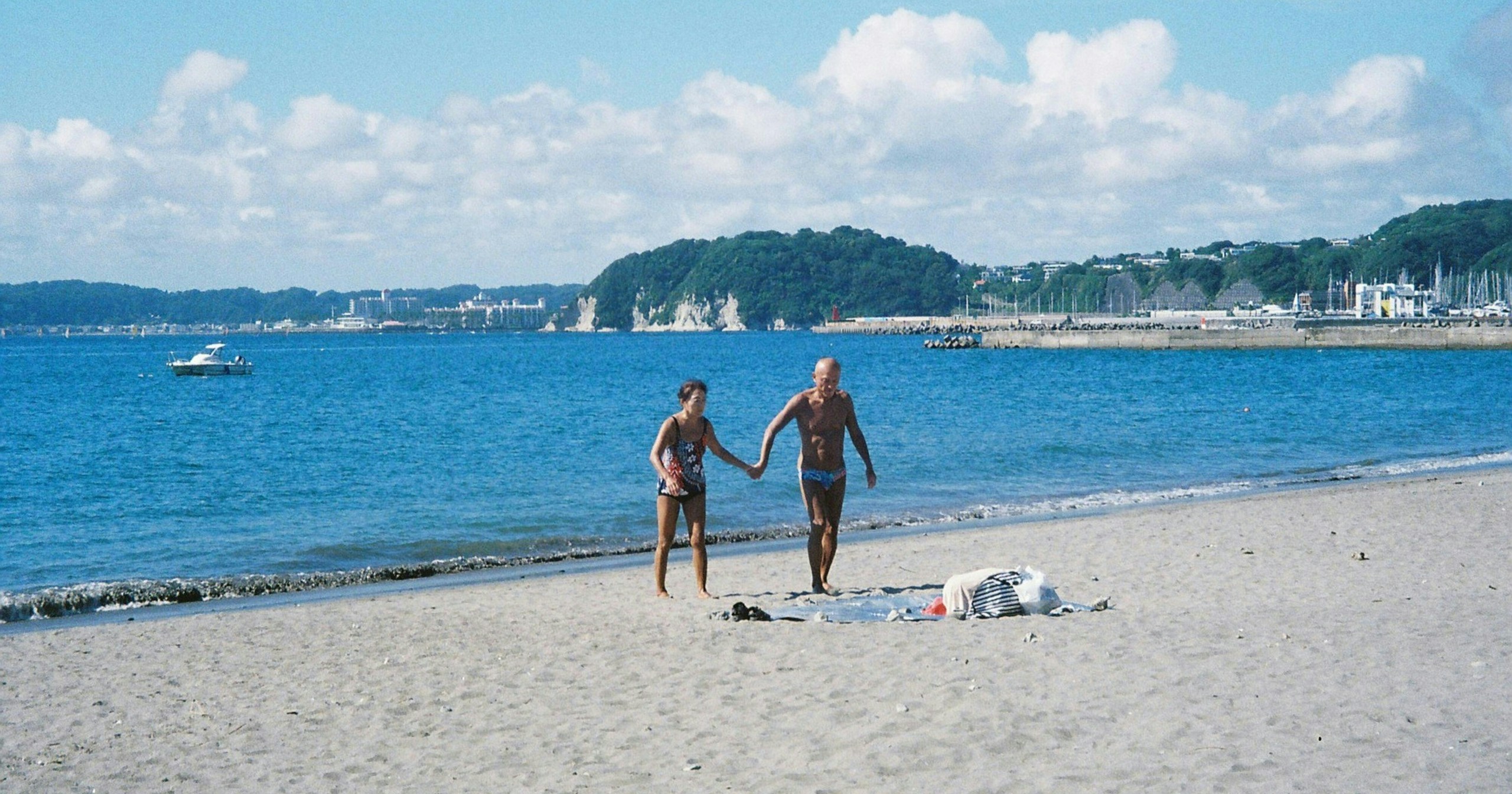 Threads 発掘企画 | find new pieces『film』| まだ見ぬ才能に出会う | Focus #710