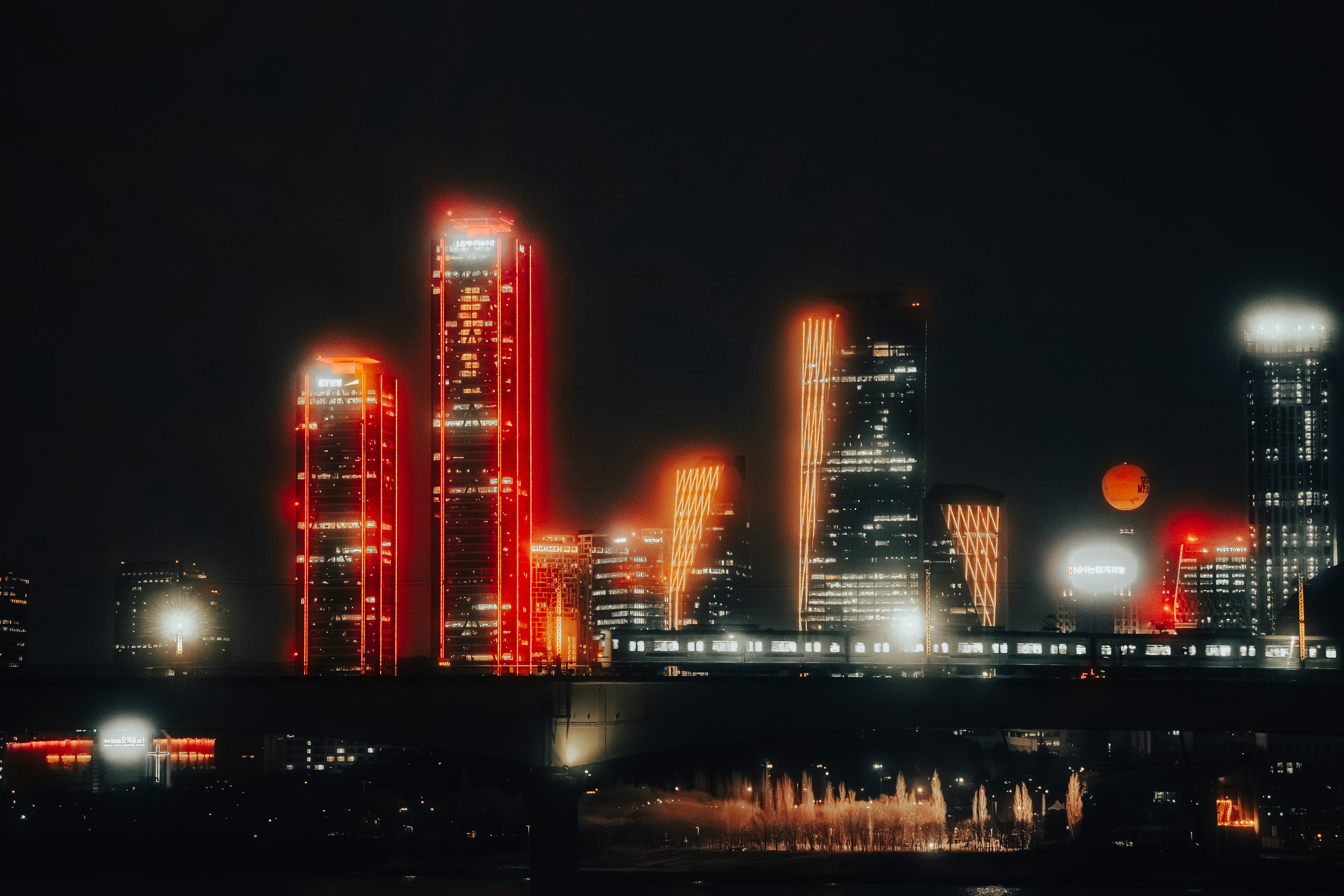 2026-08-the-artificial-glow-image-6