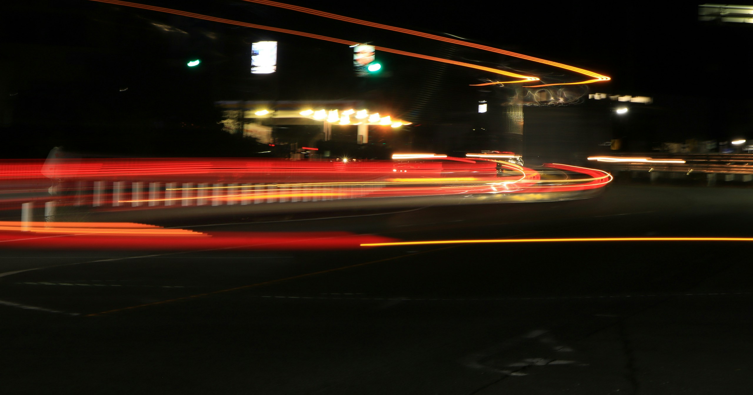 Capturing the Magic of Night: The Charm and Techniques of Traffic Trail Photography | Knowledge #161