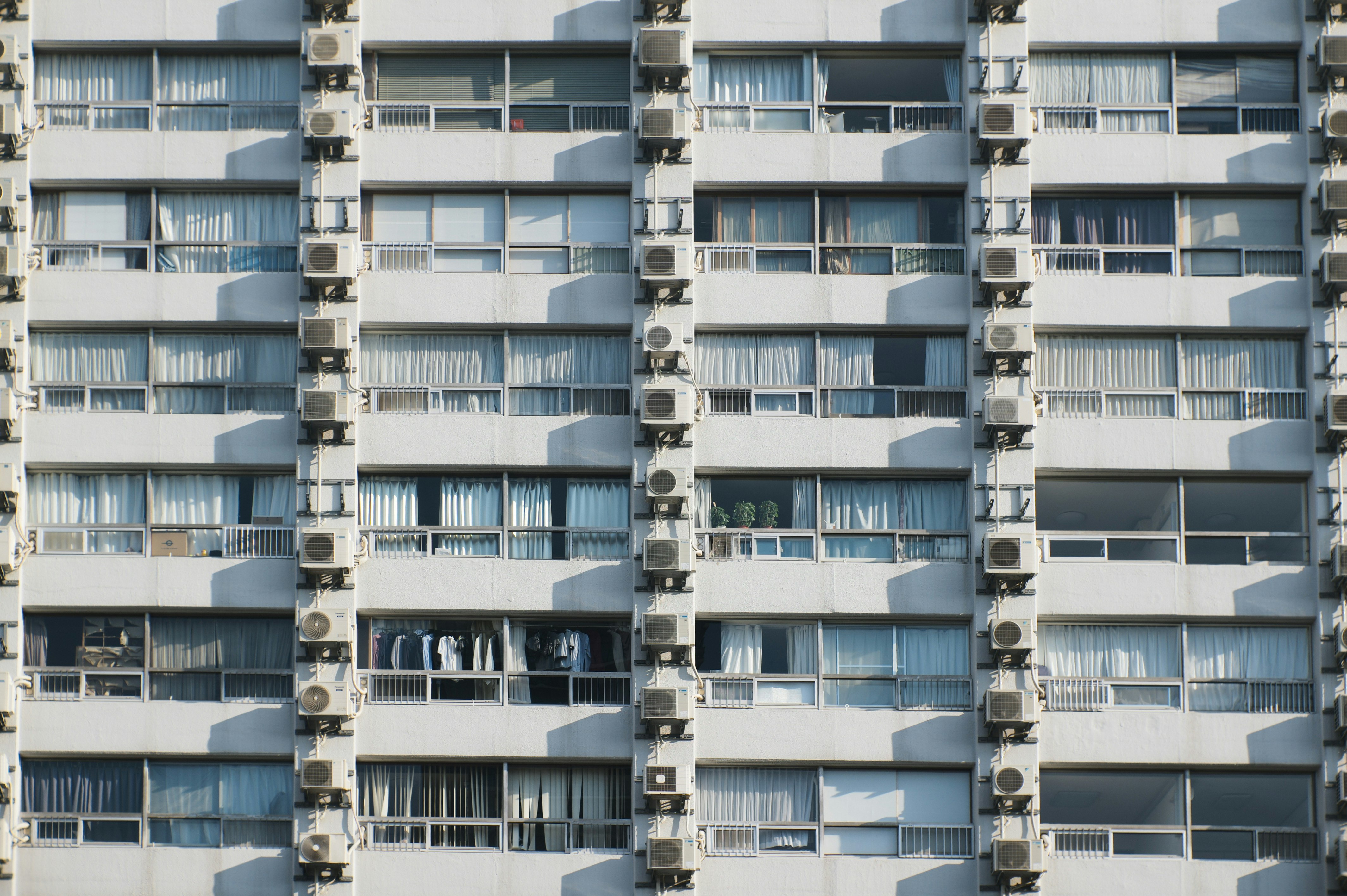 2026-01-structure-and-chaos-award-cover-image