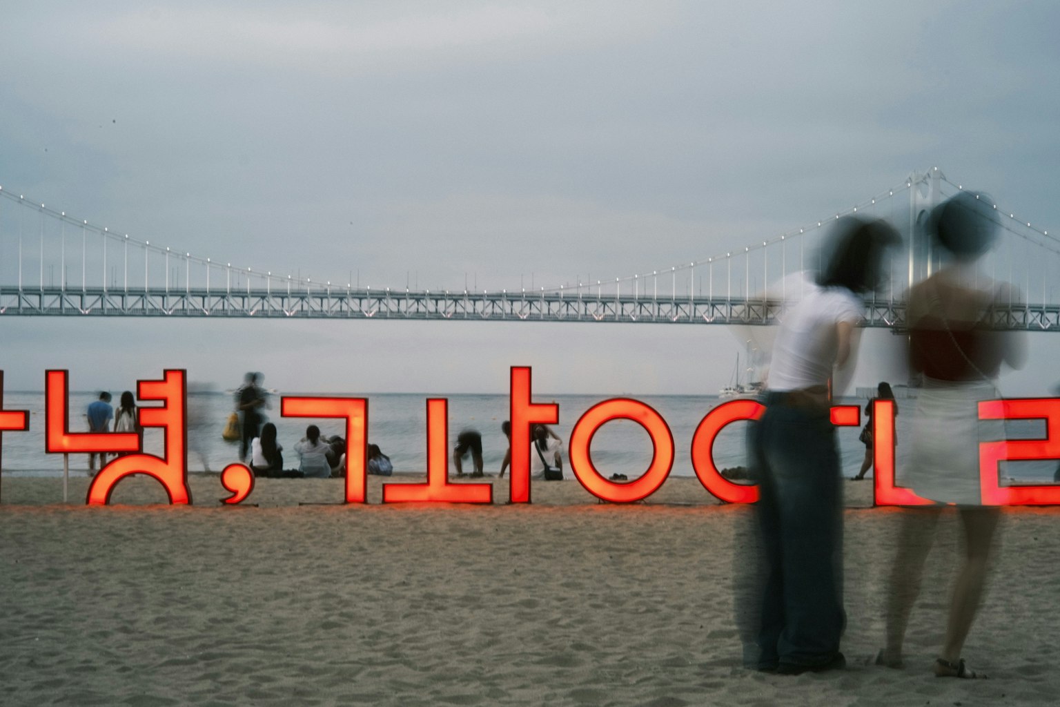 2025-09-blurred-moments-award-image-6