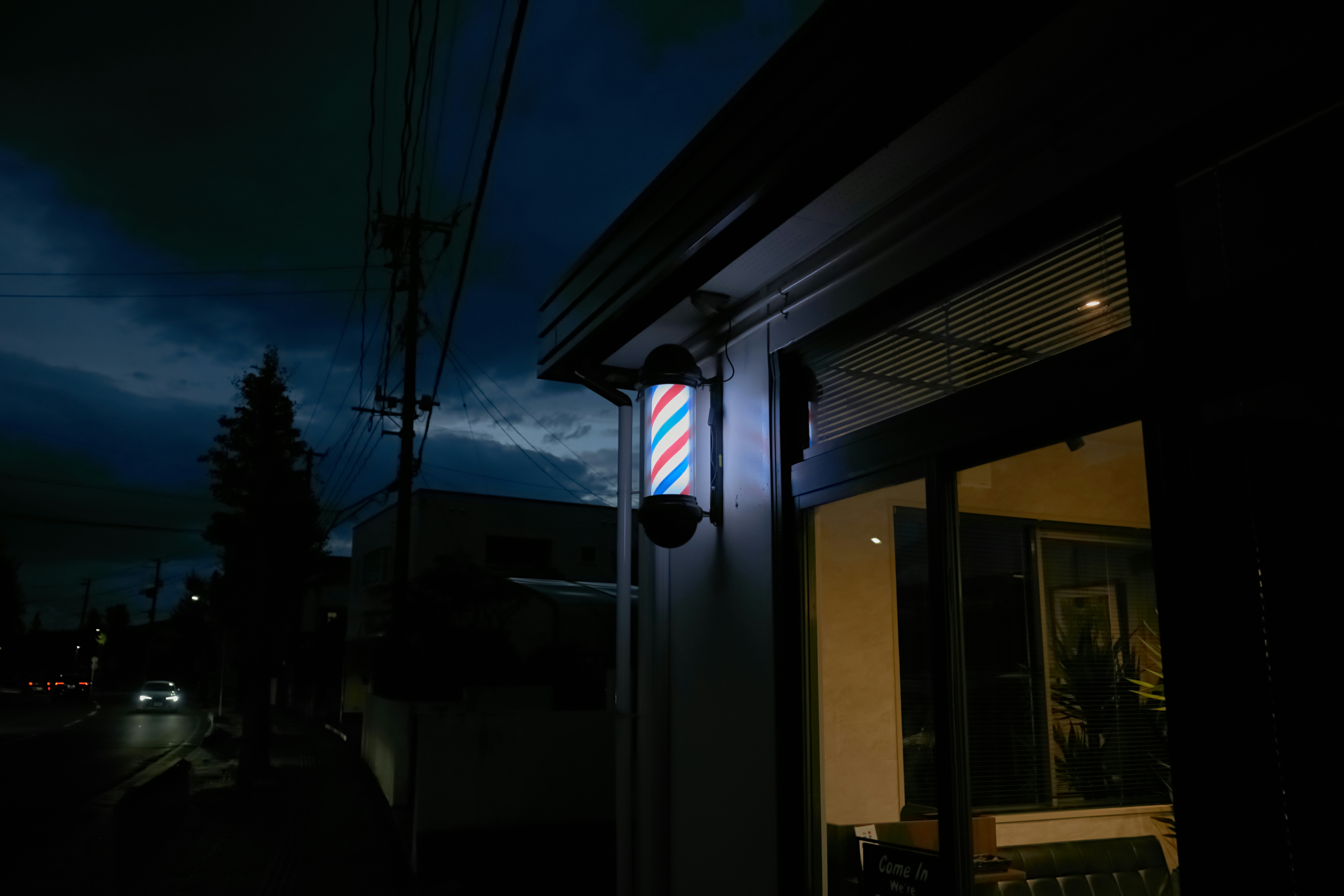 2026-08-the-artificial-glow-image-10