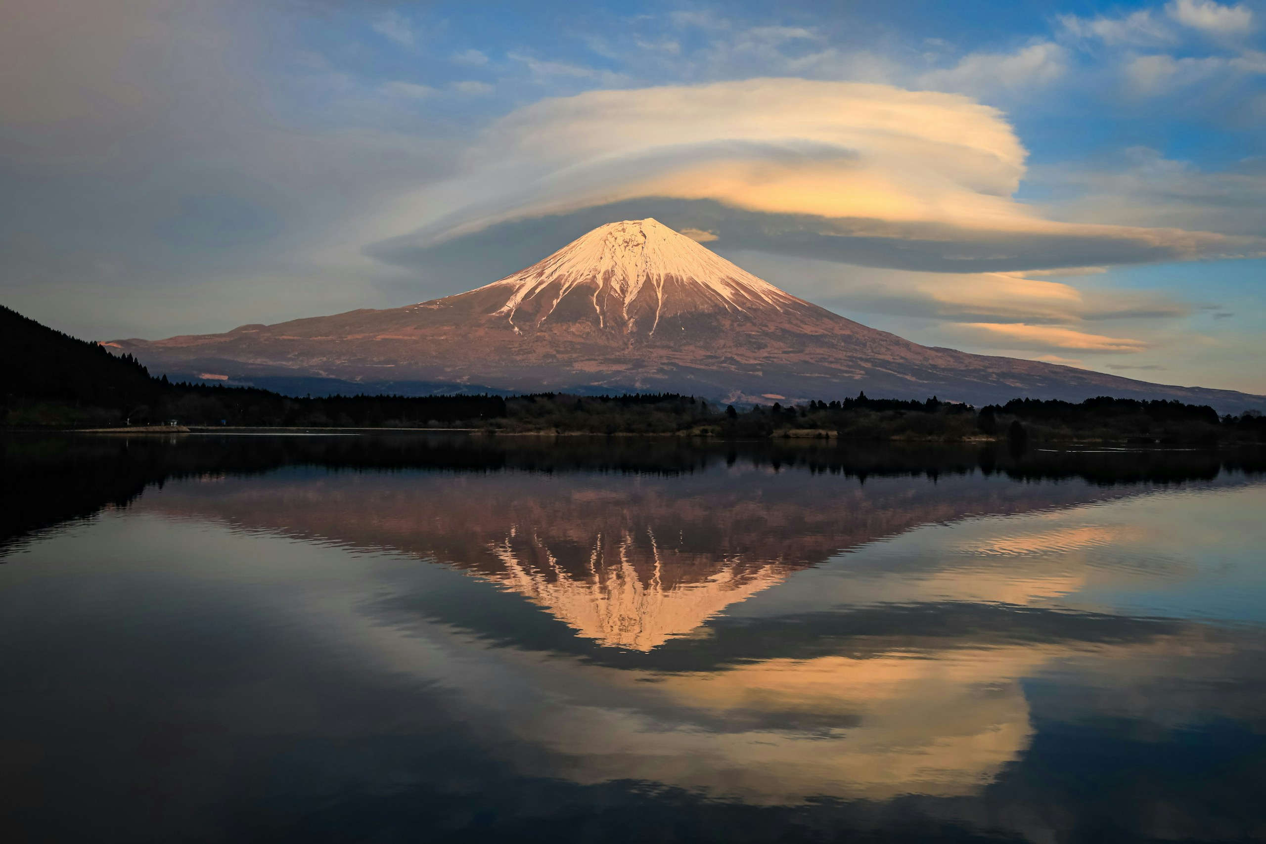 Photo by 橋向 真