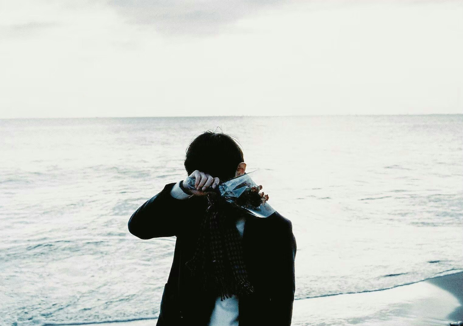 2025-07-aoi-photograph-by-seiko-matsuda-image-12