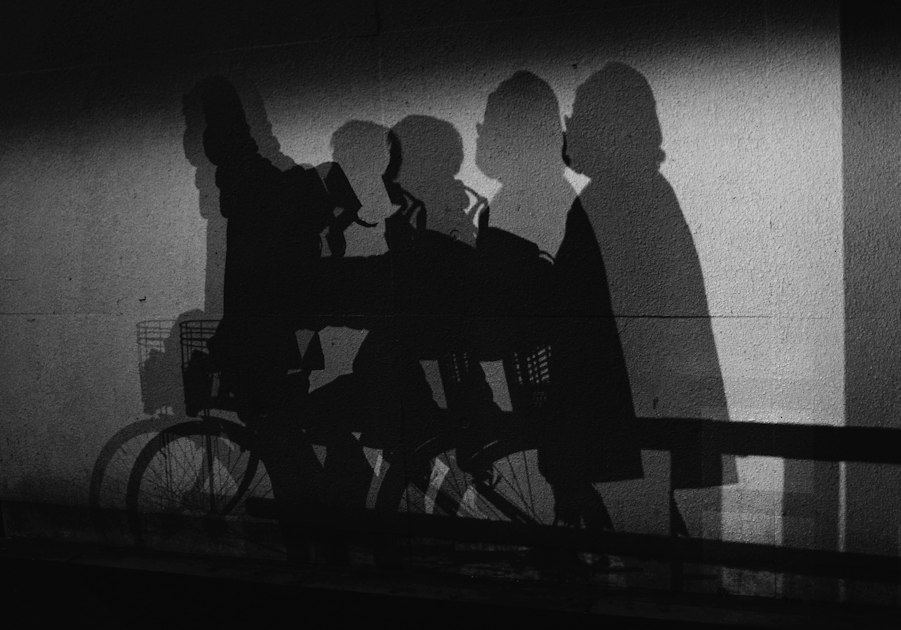 #shadow | Re-examining Your Work Through Shadows | Focus #595 ...