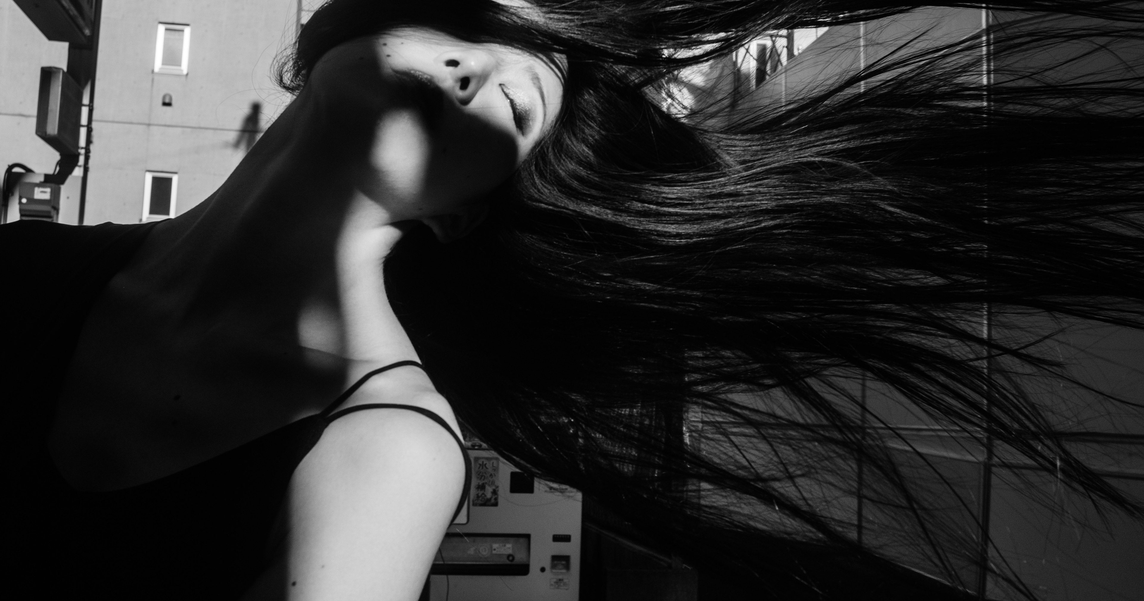 2025-07-photo-poster-project-in-tokyo-portrait-cover-image