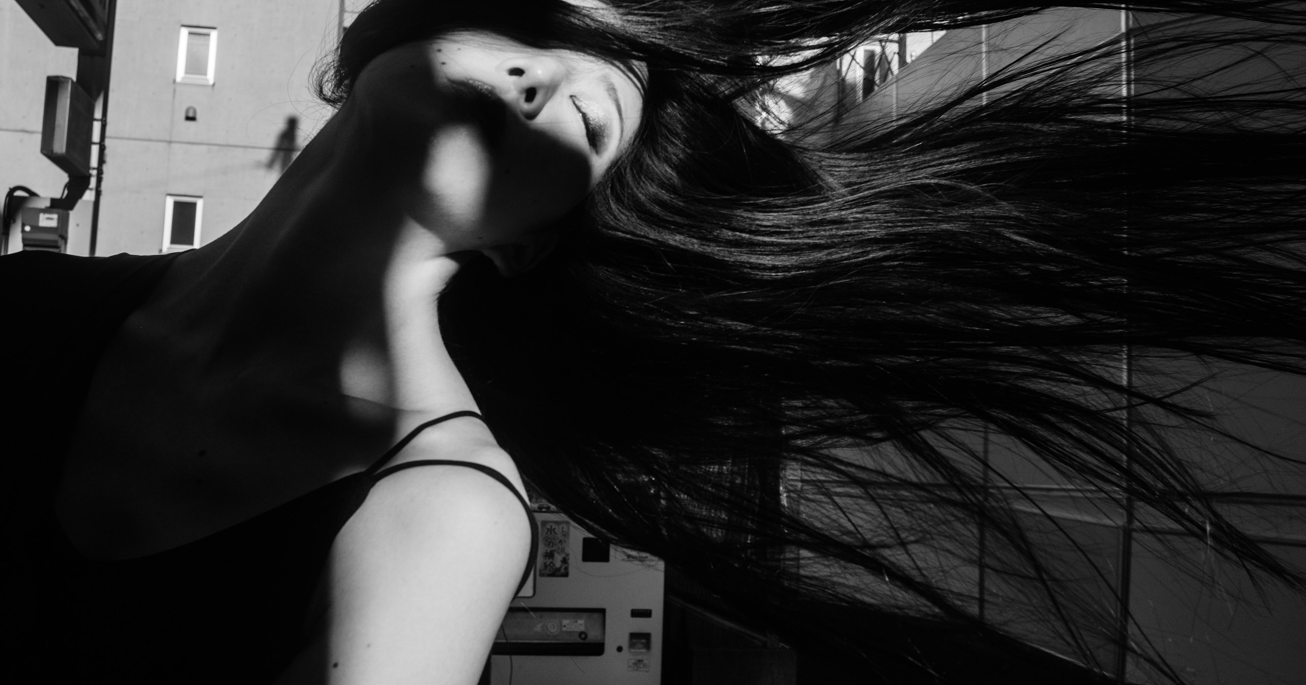 2025-07-photo-poster-project-in-tokyo-portrait-cover-image