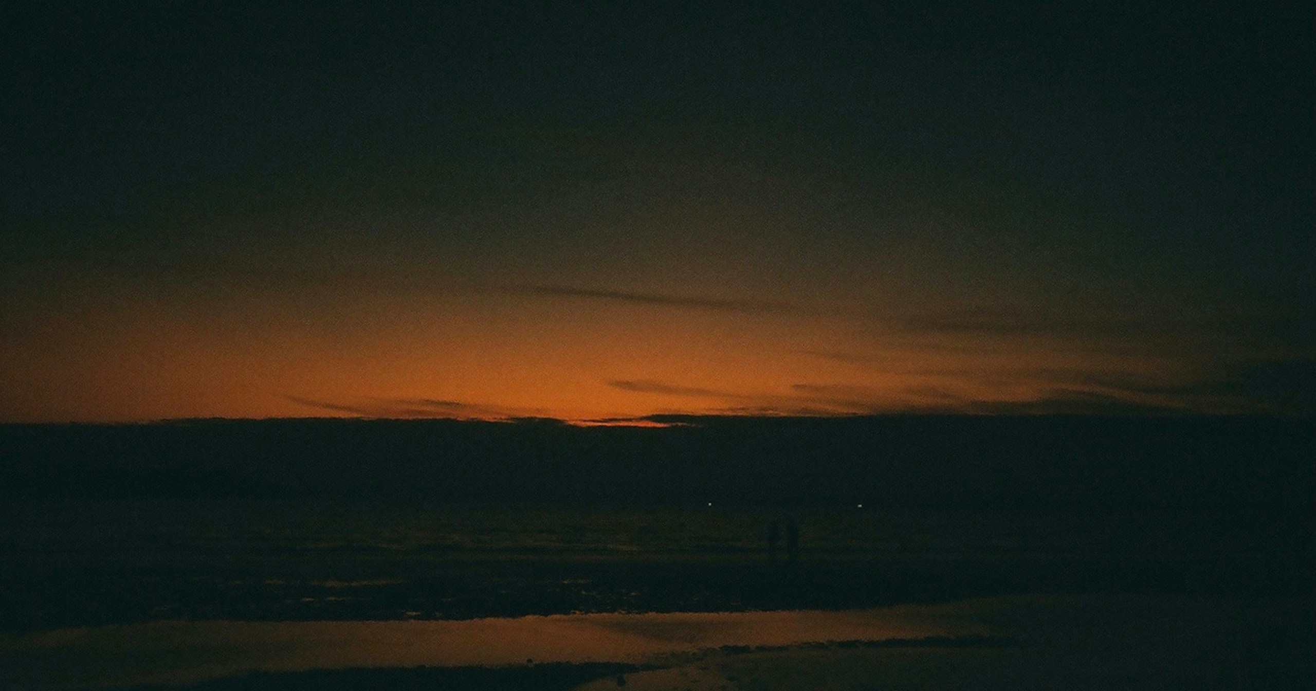 #dawn | Contemplating the Stillness Left by Daybreak | Focus #727