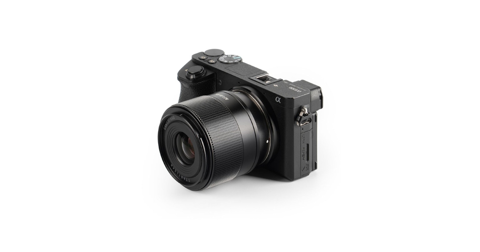 Nuovo lancio dell'obiettivo intercambiabile TTArtisan "AF35mm f/1.8" per Sony E-mount | Focus Kōbō