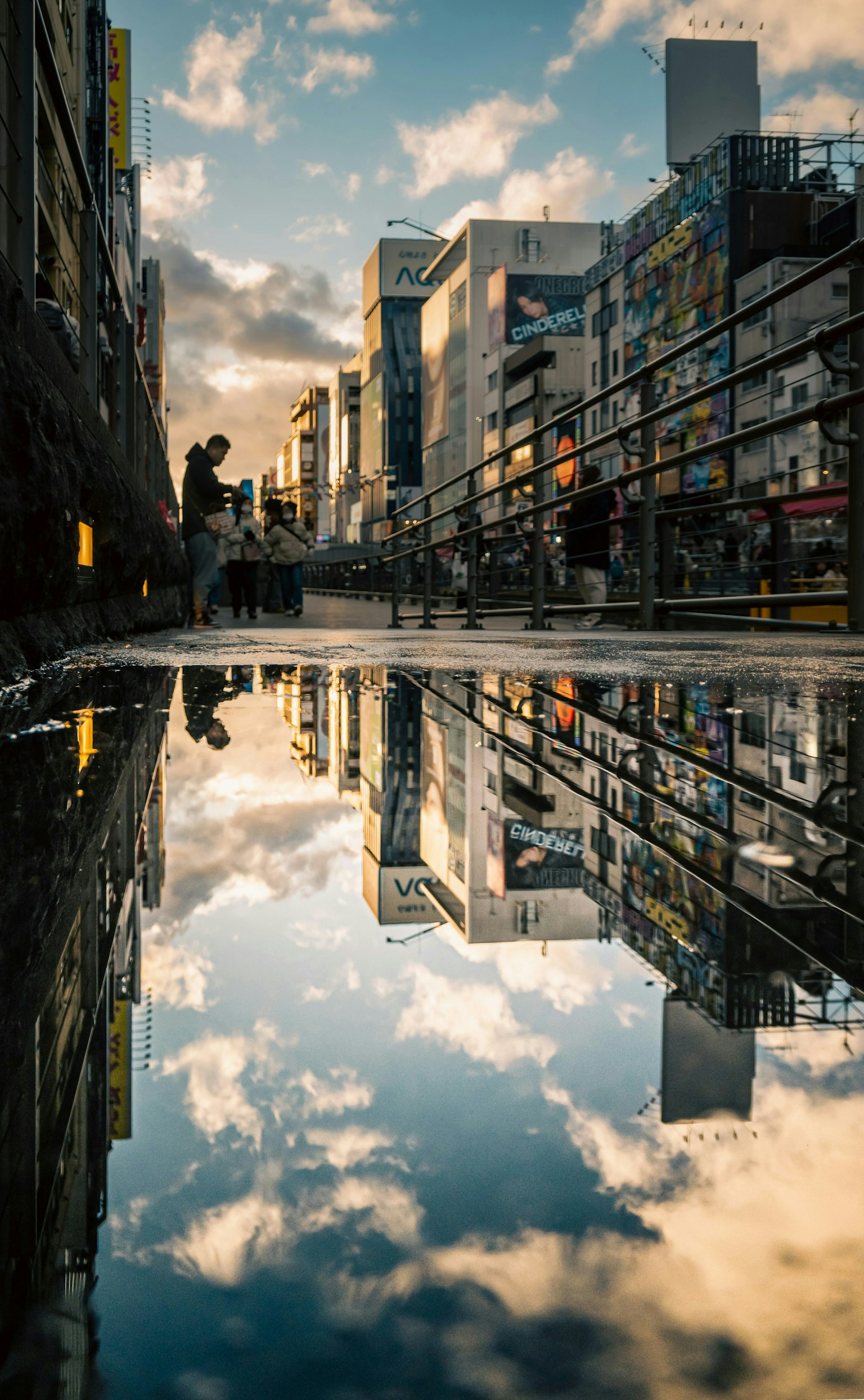 2025-06-summer-water-reflection-image-4