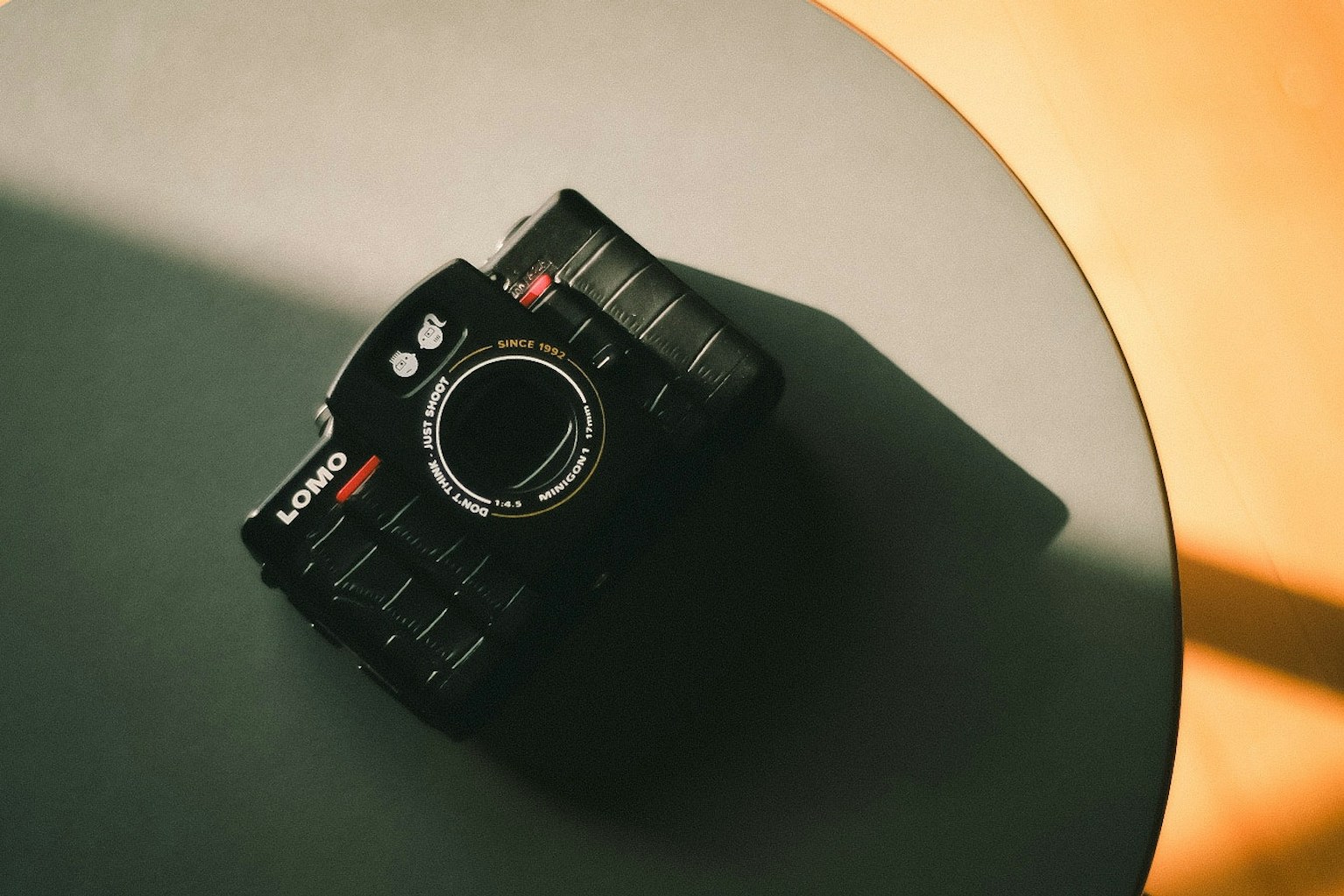 2024-12-imperfect-photography-trend-2025-image-4