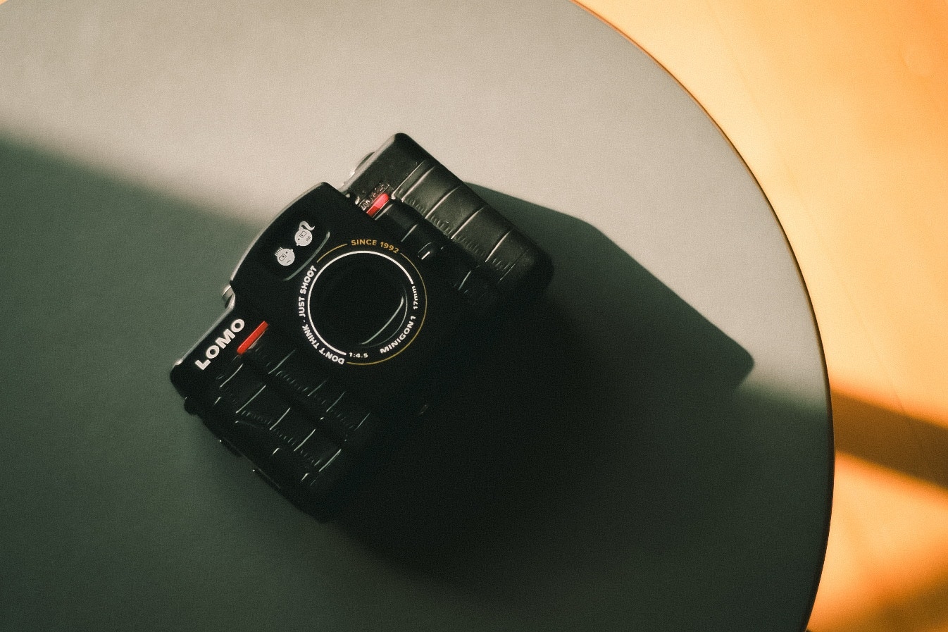 2024-12-imperfect-photography-trend-2025-image-4