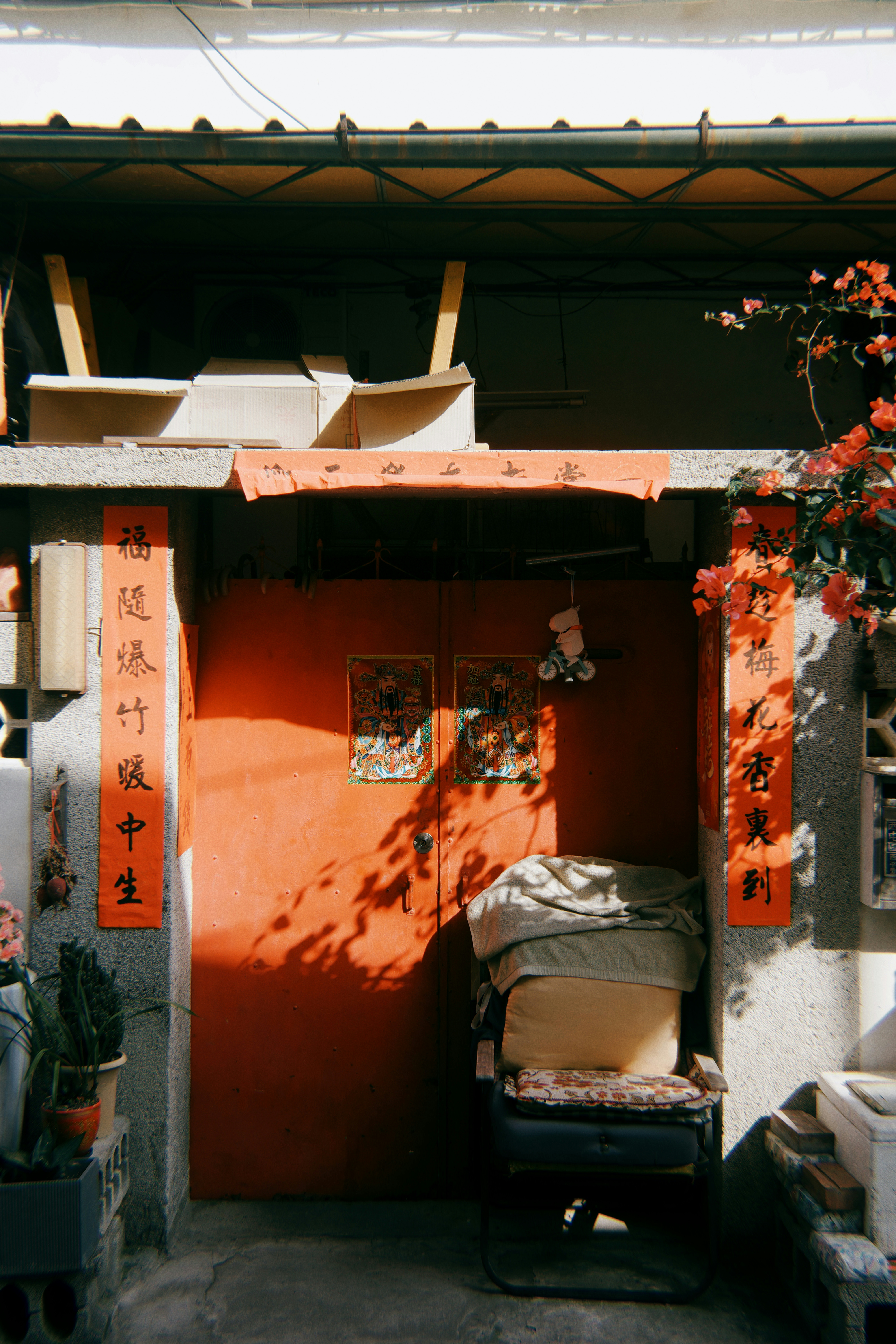 2026-05-find-new-pieces-door-image-32