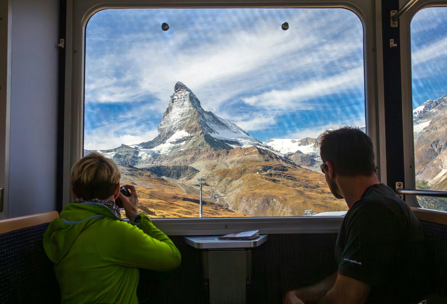 2025-03-beyond-the-window-award-image-8