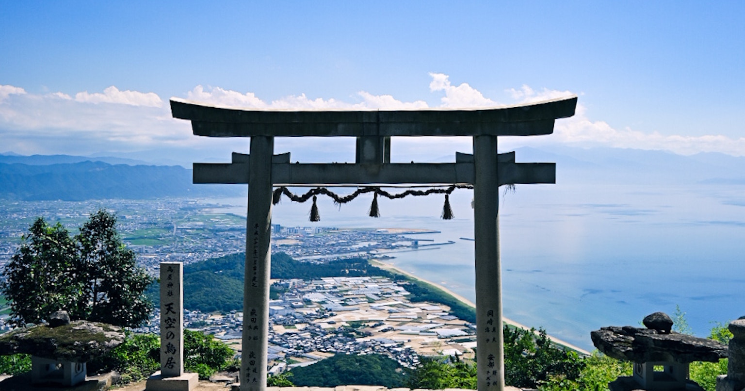 2023-10-visual-symphony-in-round-cover-image