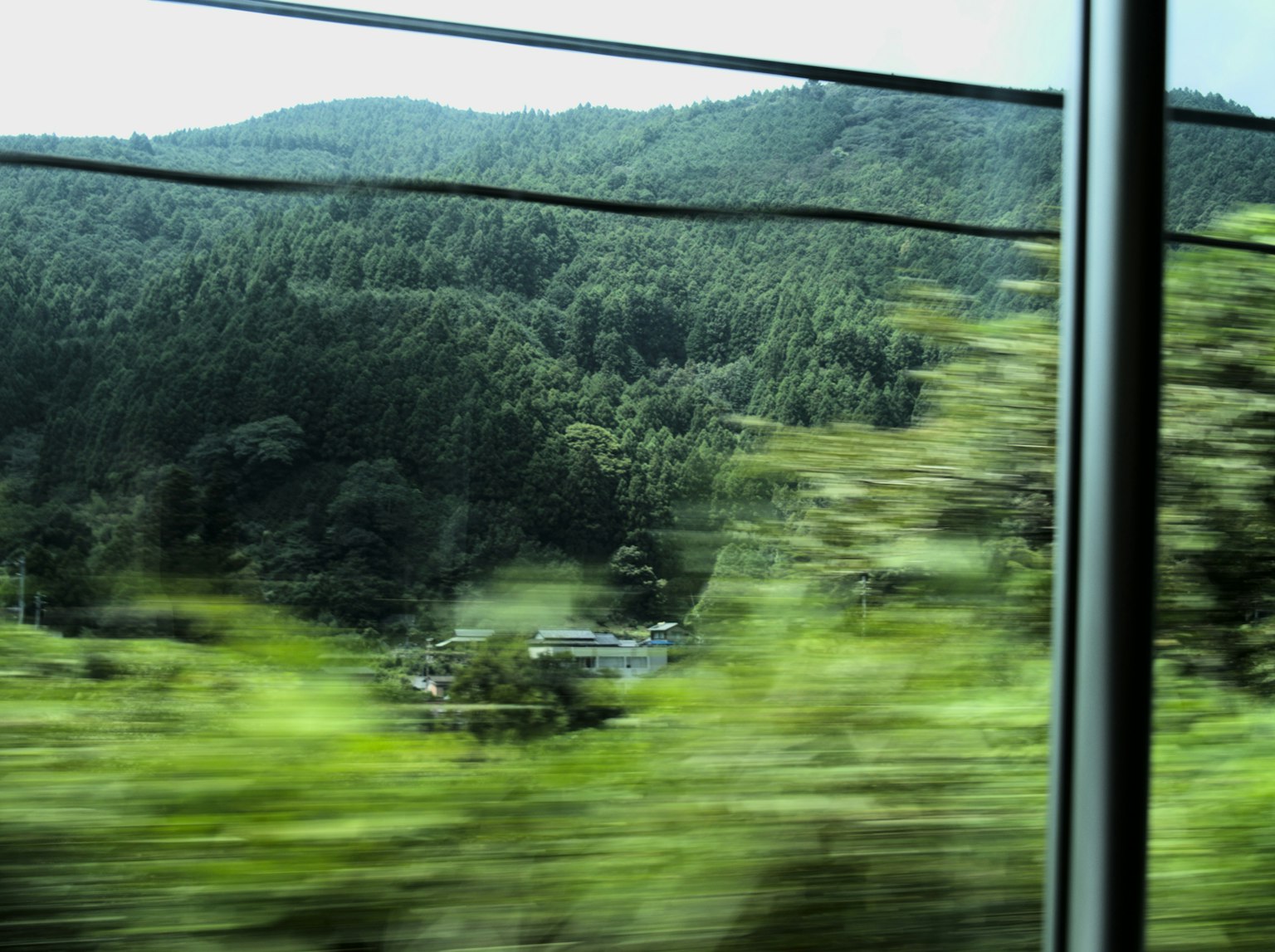 2025-09-motion-blur-super-resolution-image-12