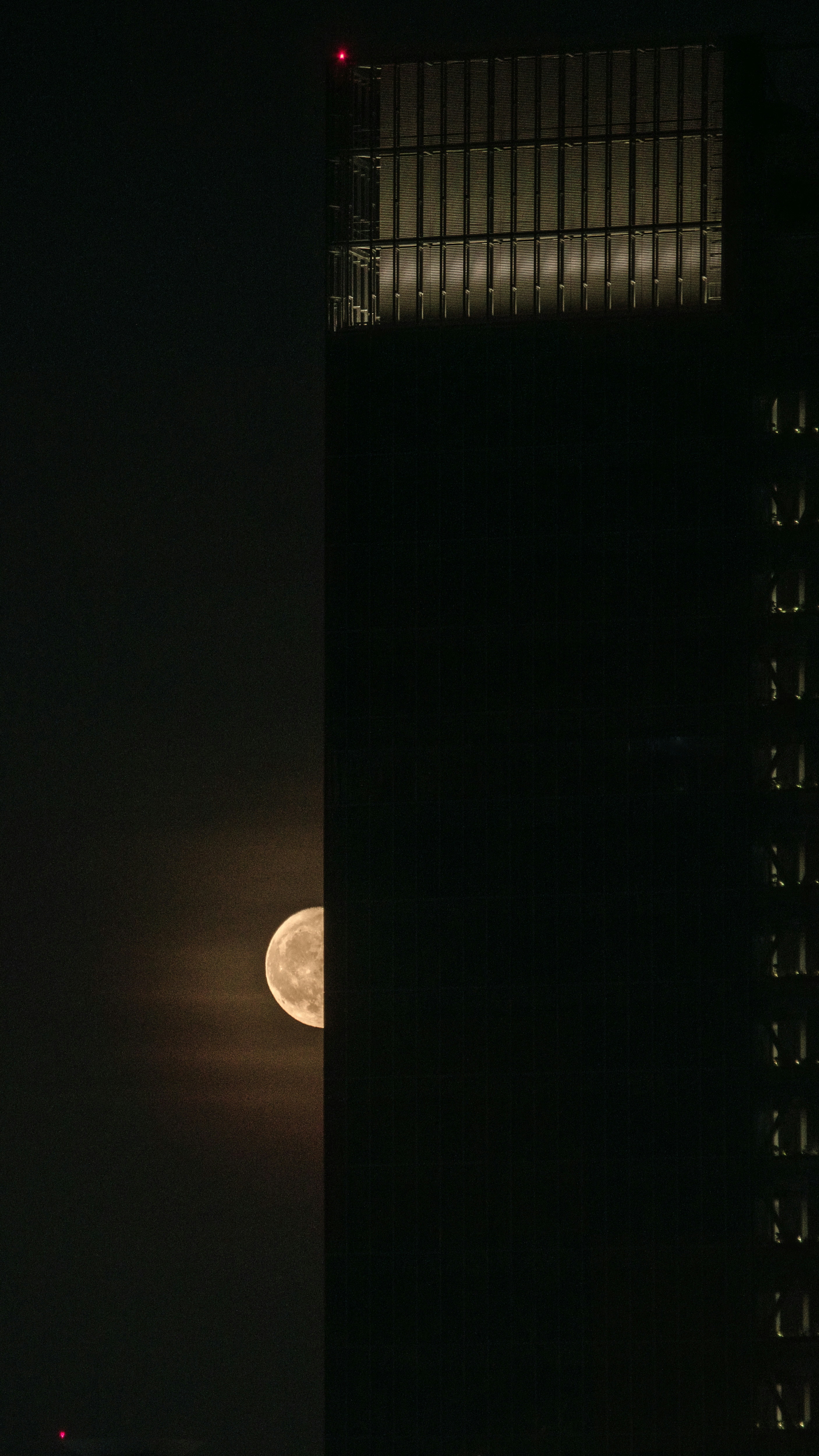 2026-09-moon-image-4