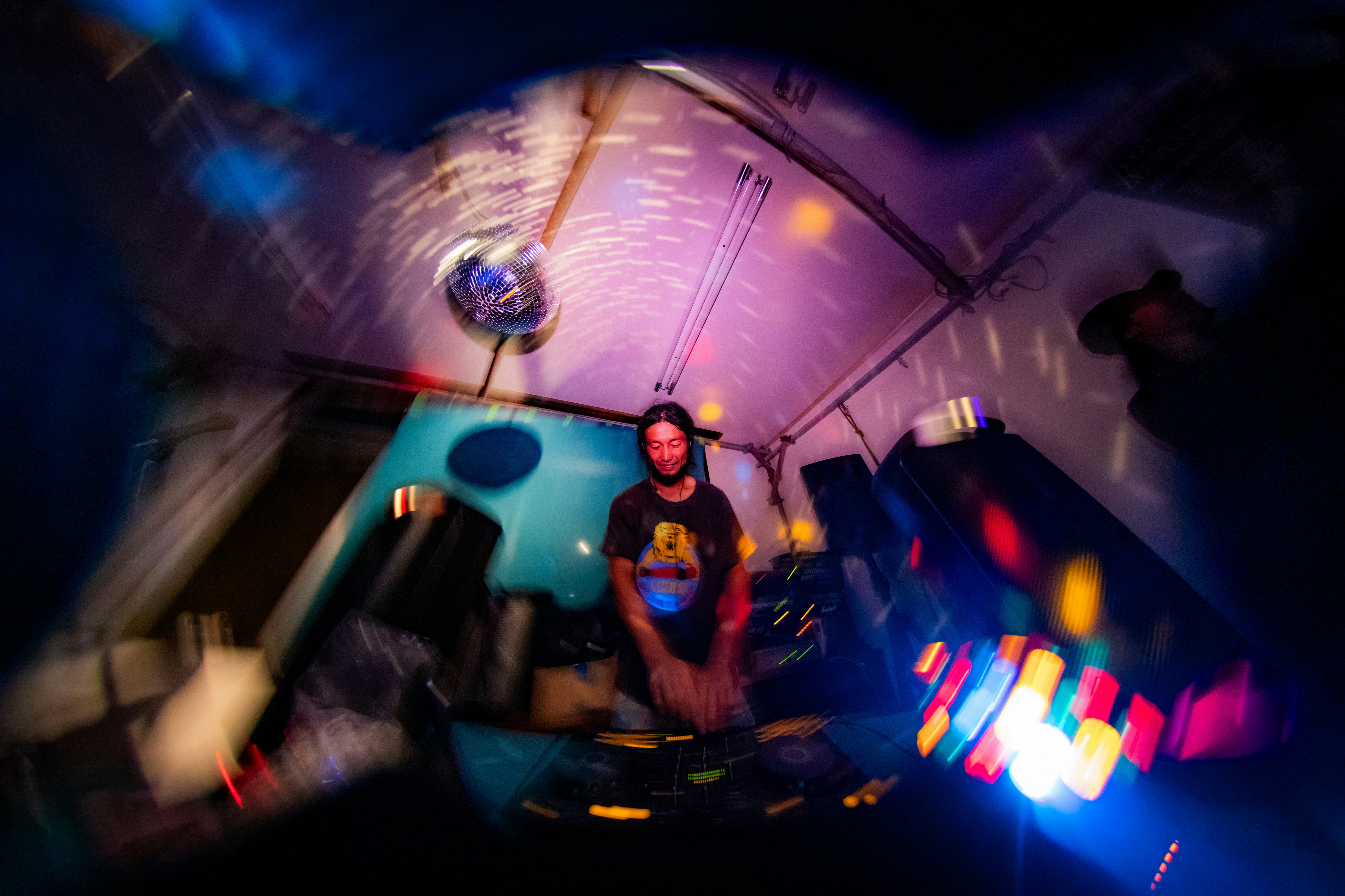 2026-08-the-artificial-glow-image-8