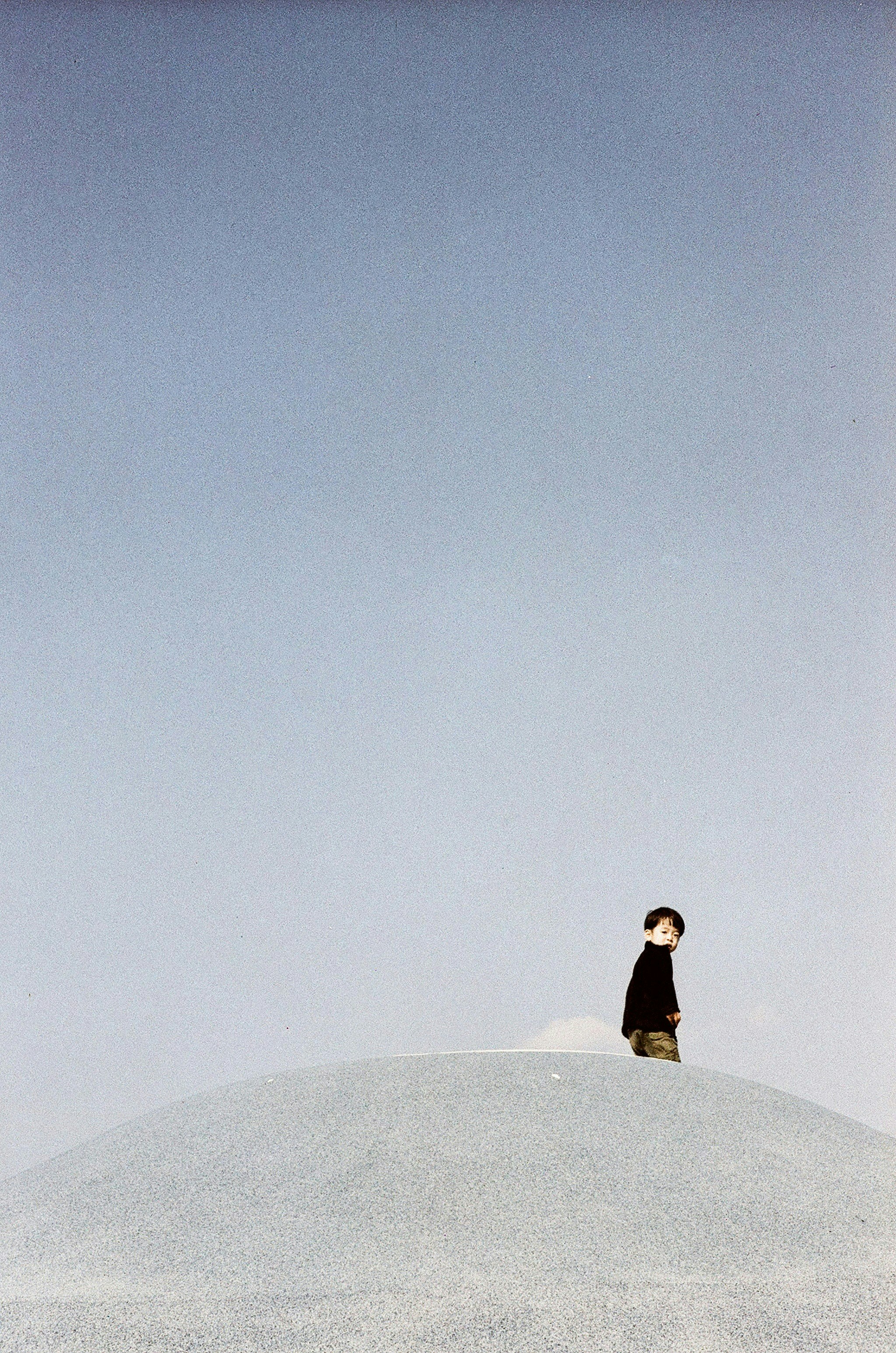 2026-06-negative-space-photography-image-8