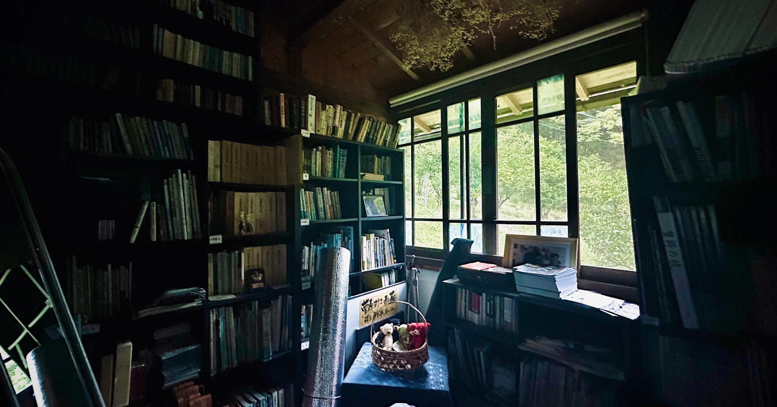 2024-01-photos-at-home-cover-image