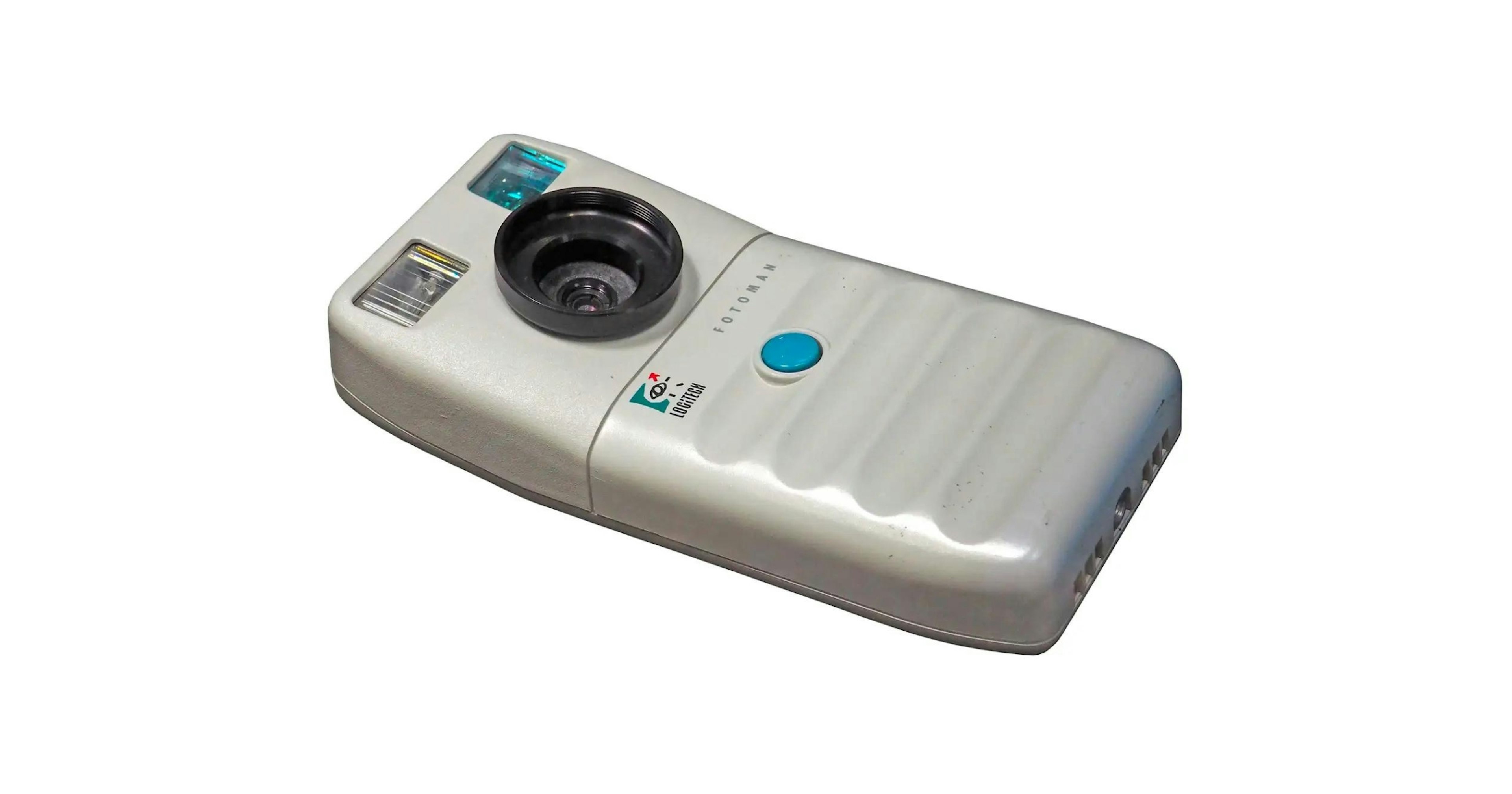 2023-09-90s-digital-camera-looks-image-6