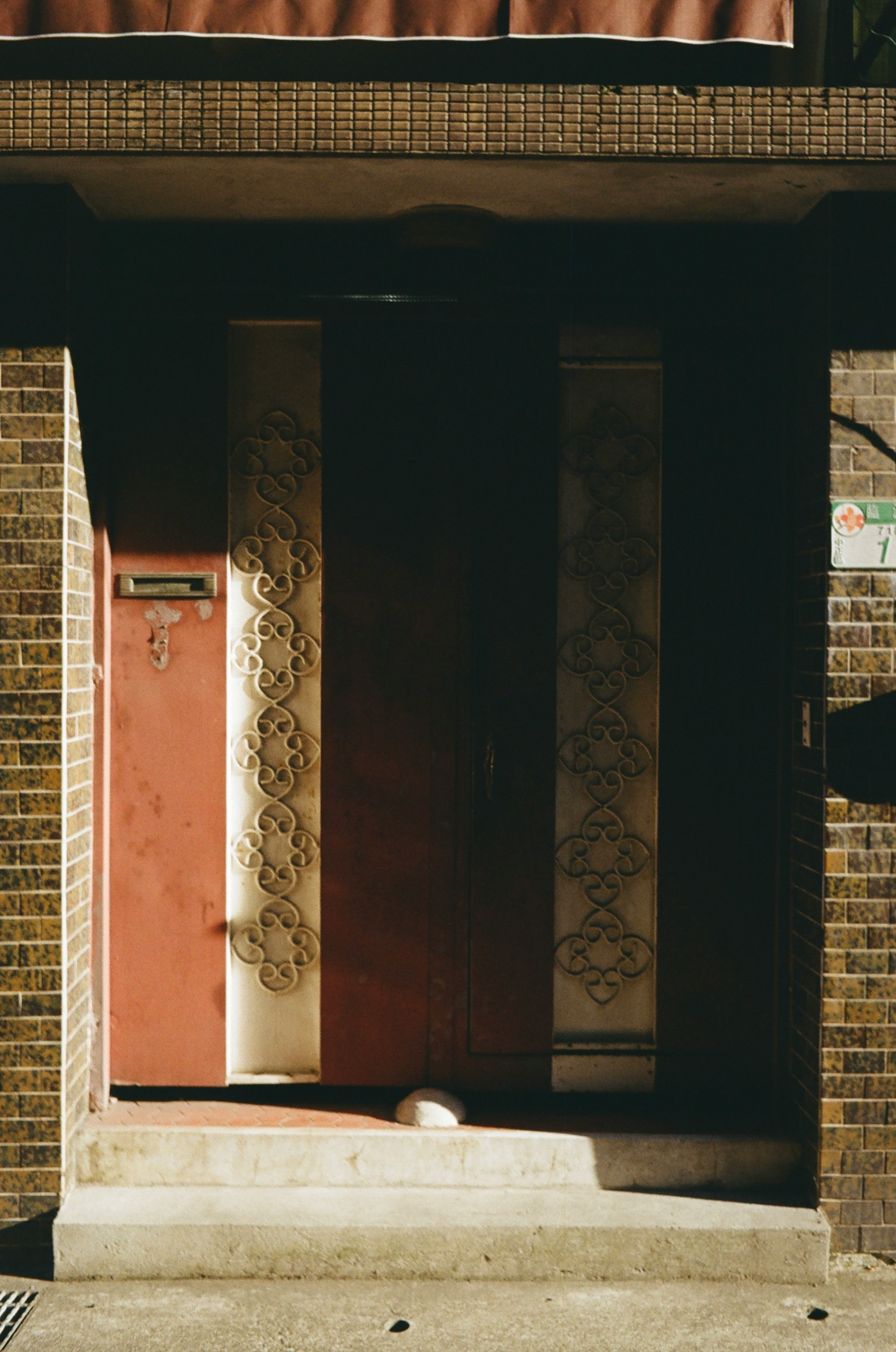 2026-05-find-new-pieces-door-image-26
