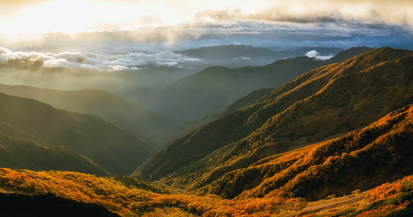 Créer un espace où les artistes peuvent partager leurs « rencontres » | Photographe de montagne ATSUSHI HIRANO | ISSUE #36
