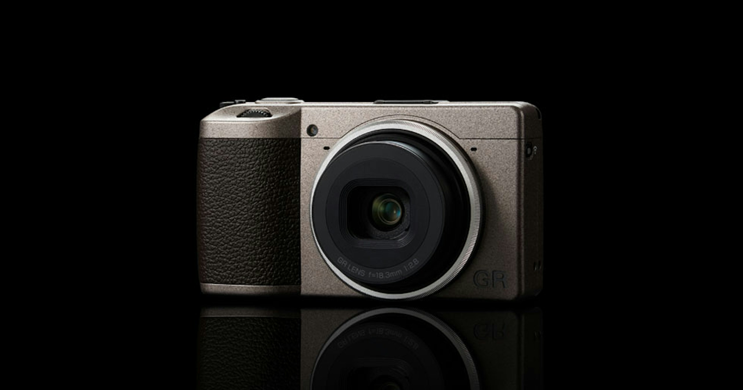 High-End Compact Digital Camera 'RICOH GR III Diary Edition' | Ricoh