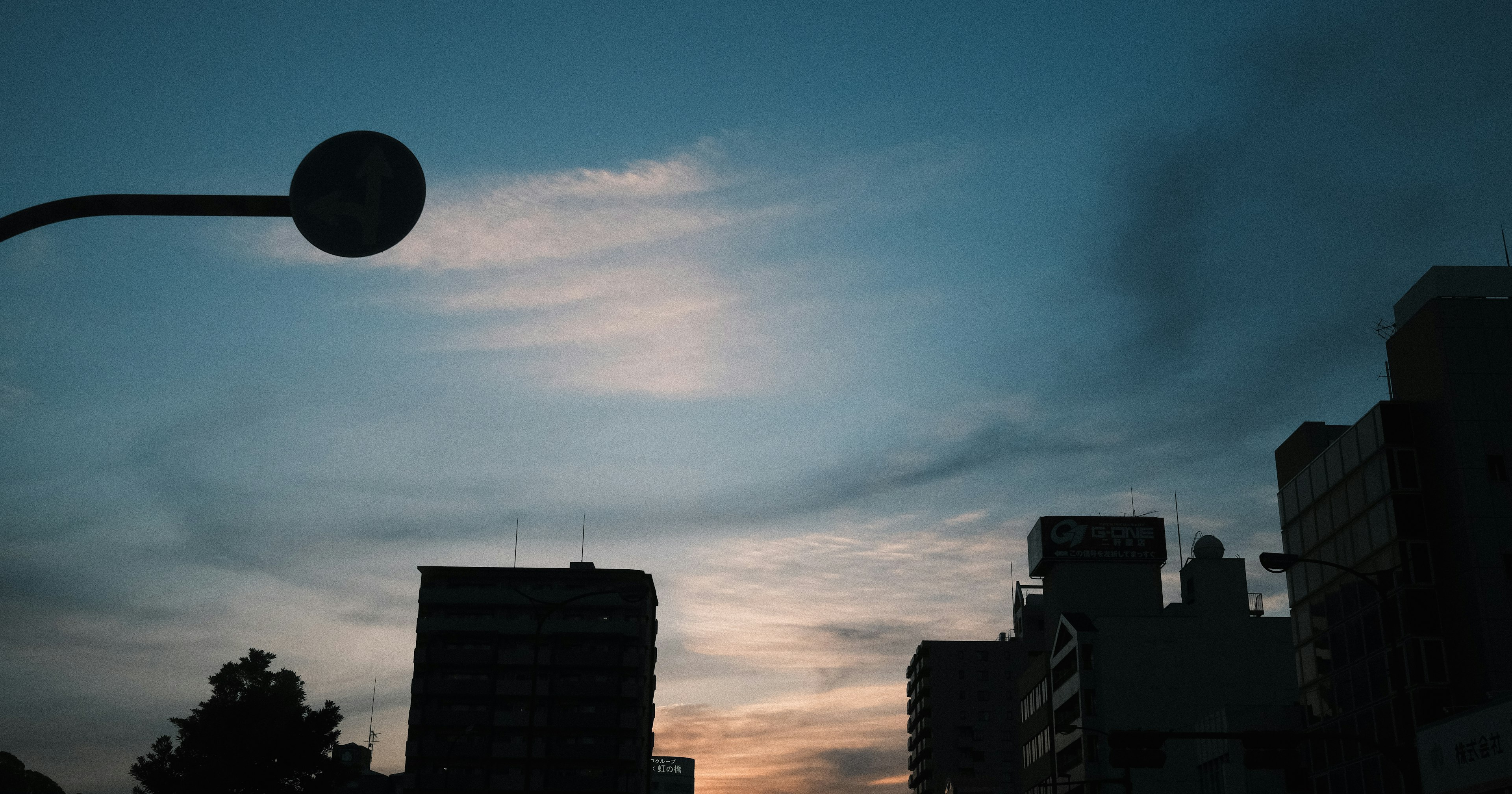 2024-09-architecture-photography-tips-cover-image