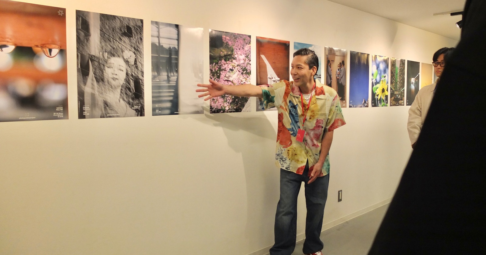 photo poster project | スタッフインタビュー | 写真を語る声が、会場の空気を変えていく by 勇人 | ISSUE #252