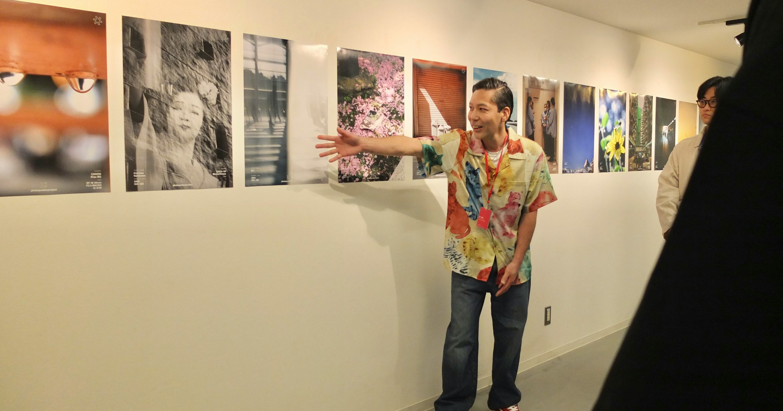 photo poster project | スタッフインタビュー | 写真を語る声が、会場の空気を変えていく by 勇人 | ISSUE #252