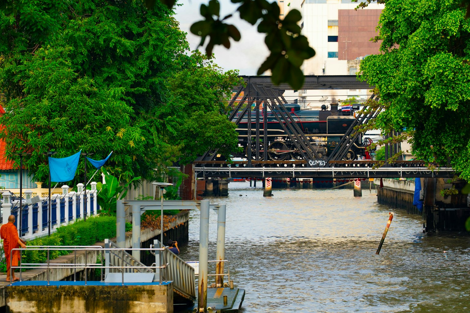 2025-03-capturing-moment-in-daily-life-image-9