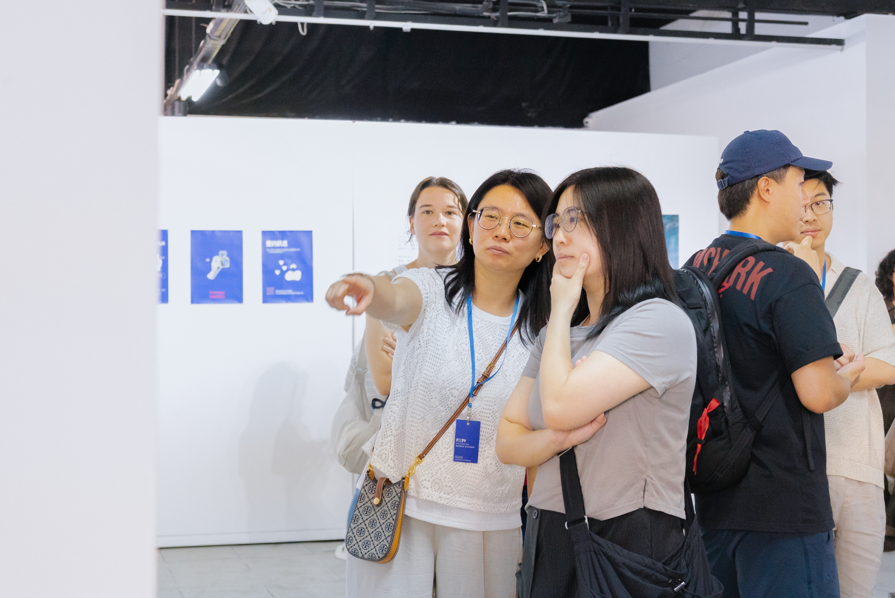 photo poster project in HongKong: Eindrücke aus dem 1a space | Release #925