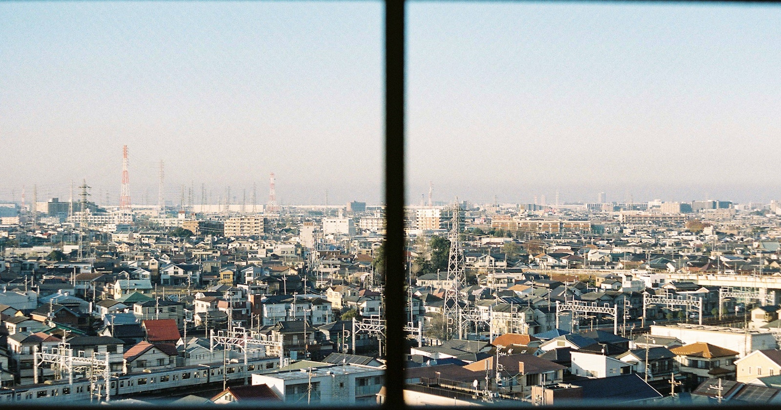Compact Film Cameras That Defy the Expensive and Difficult Image | Release #121
