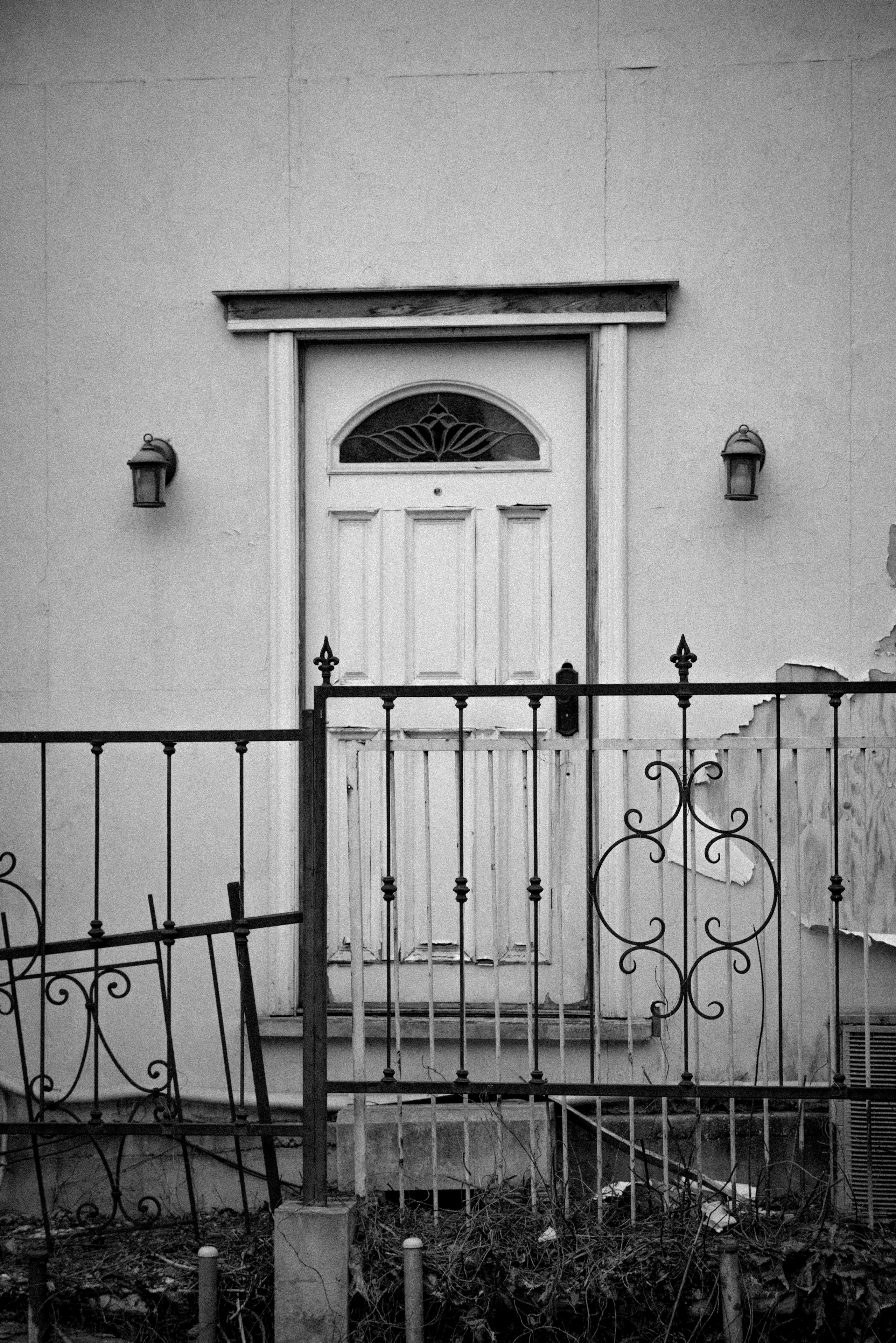 2026-05-find-new-pieces-door-image-24