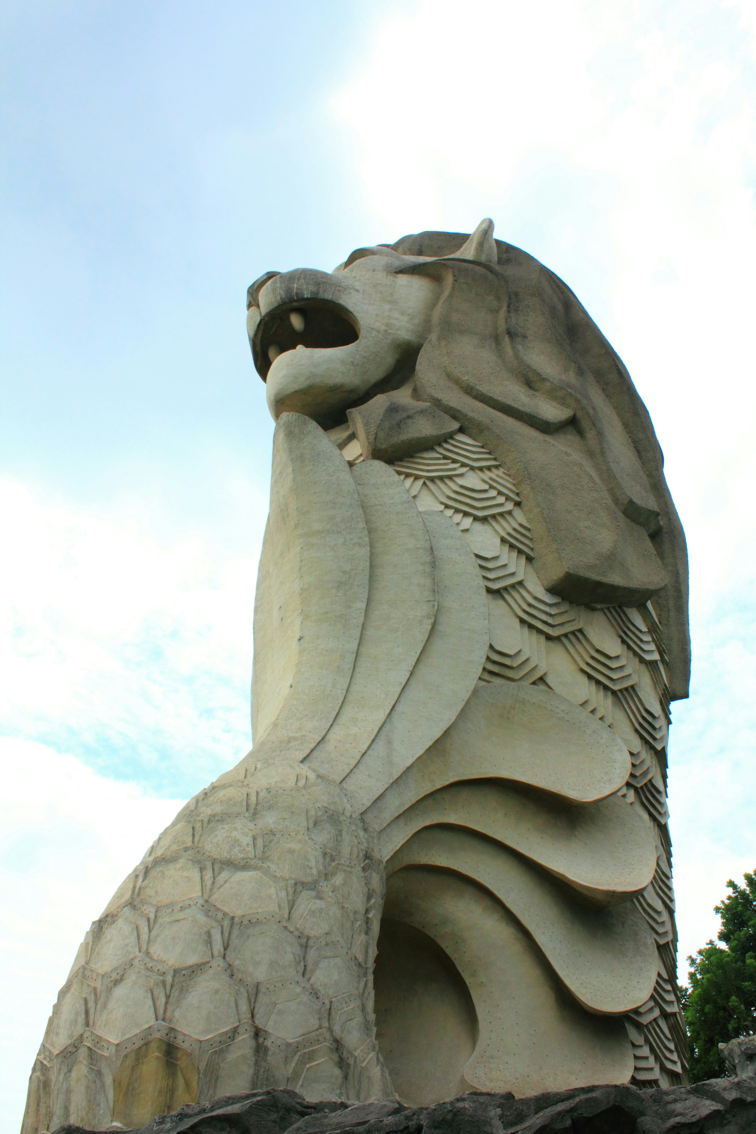 2026-02-beyond-tourist-merlion-image-4