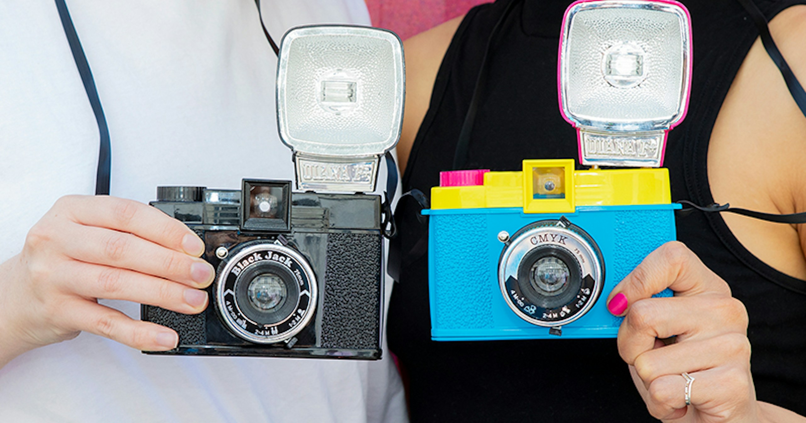 Riedizione della "Diana F+ Black Jack Edition" in nero e della vivace "Diana F+ CMYK Edition" | Lomography