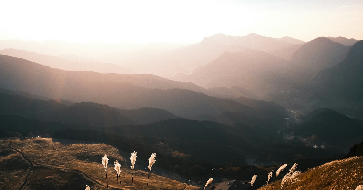 2025-08-davinci-resolve-20-1-apple-immersive-video-cover-image