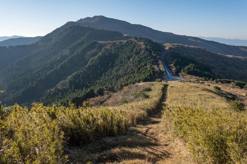<p>三国山への登り返し。</p>