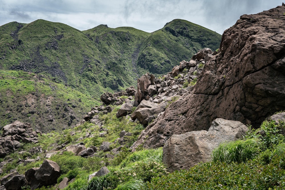 <p>諏蛾守越からの久住山方面の景色。</p>