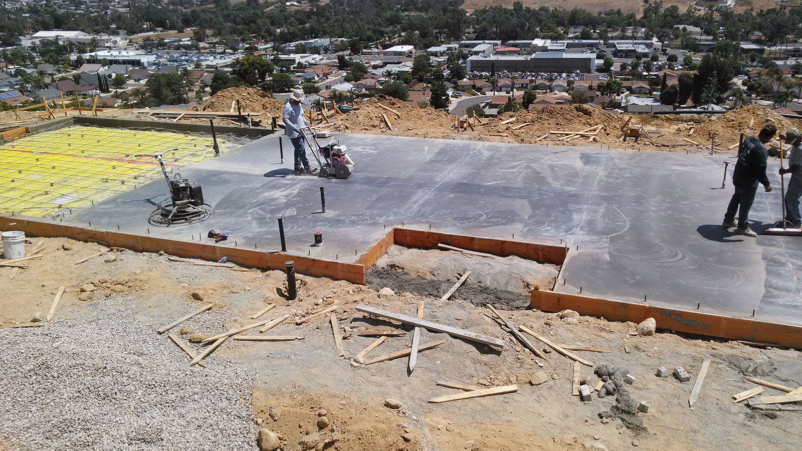 Hillside Ranch Net-Zero House - Image 11