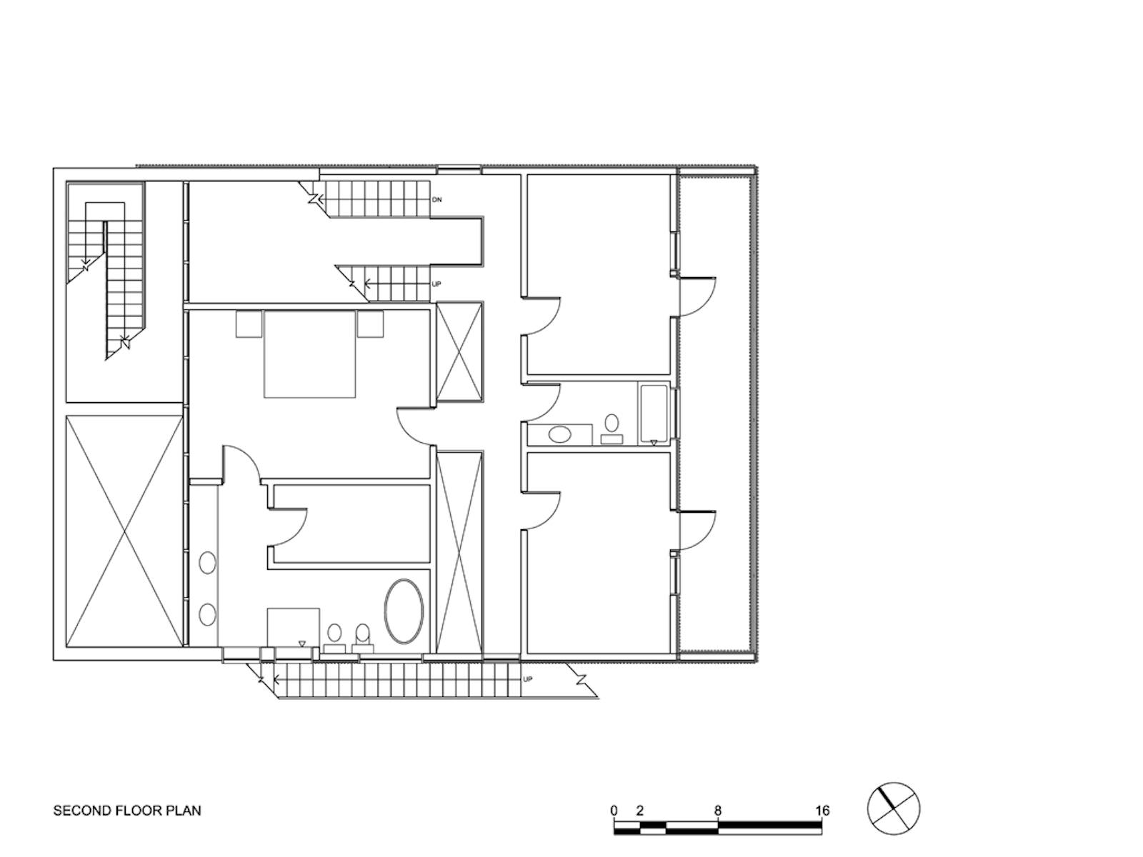 House in Mission Hills - Image 10