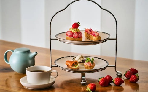 Two Distinct Afternoon Teas | Andaz Tokyo Toranomon Hills