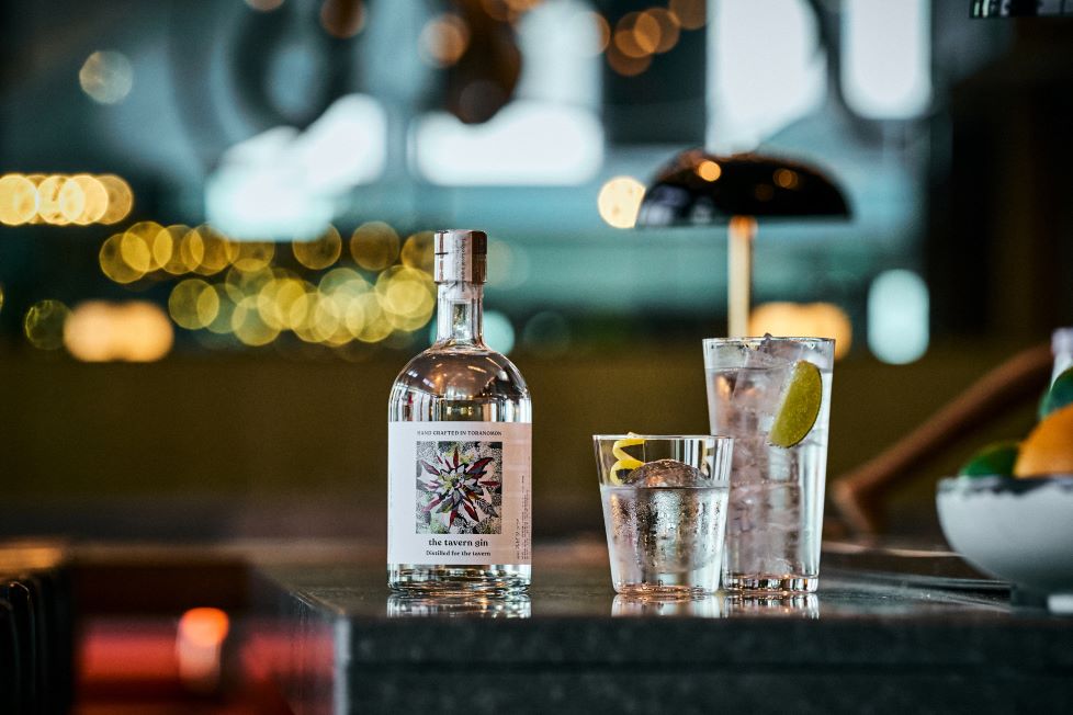 オリジナルジン「the tavern gin ザ タヴァン ジン」｜アンダーズ 東京