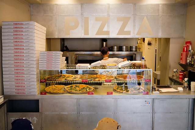 THE PIZZA gallery image 2