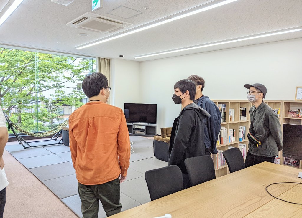 フラー様のオフィスも見学させていただきました