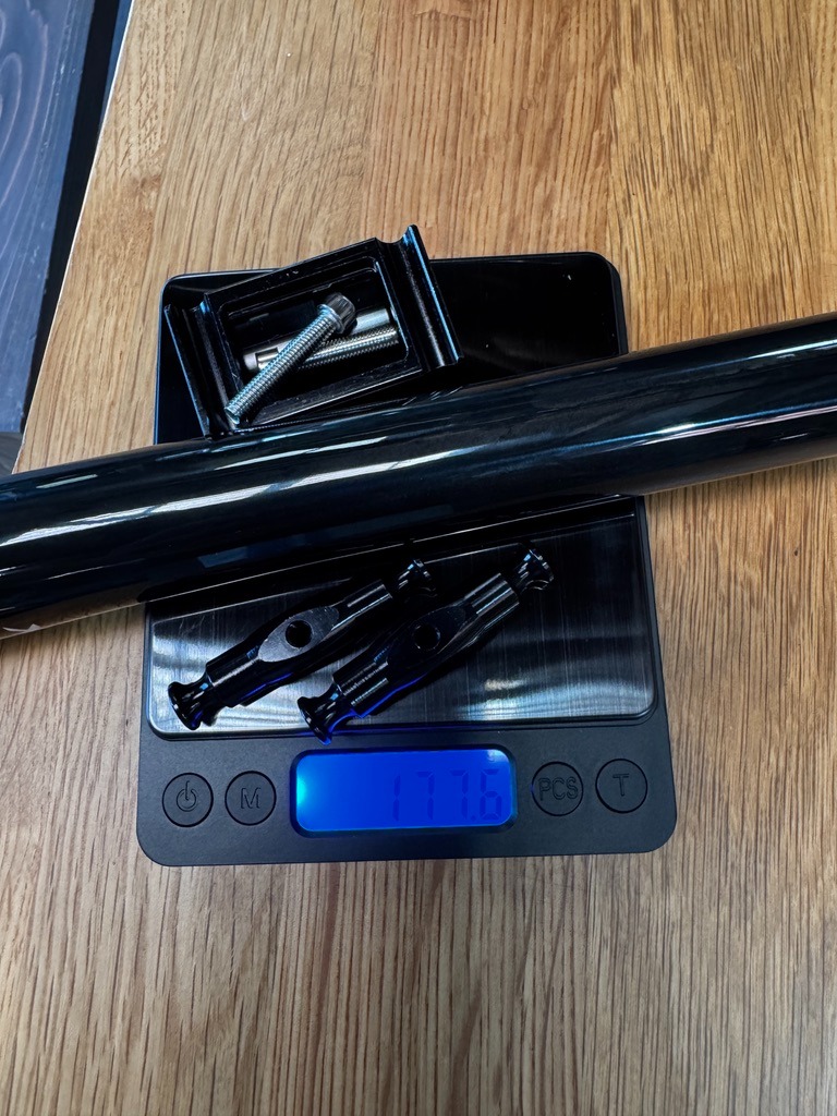 Lightweight Seatpost image 3